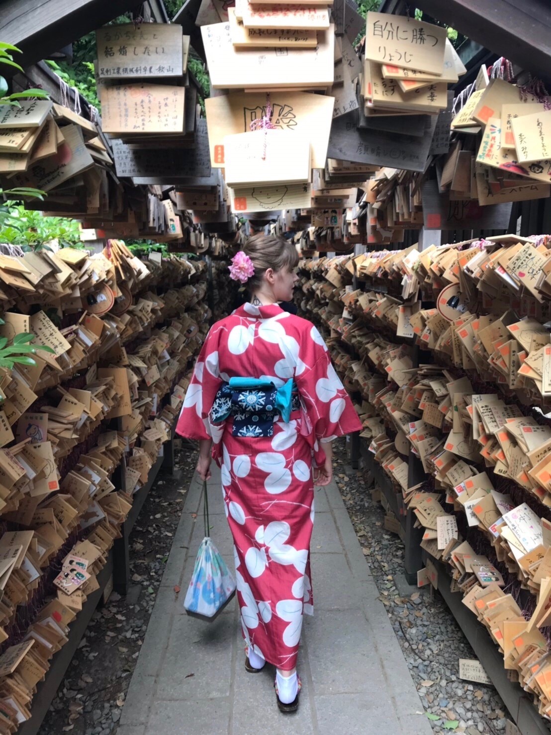 Missy wearing traditional Japanese clothes at shrine