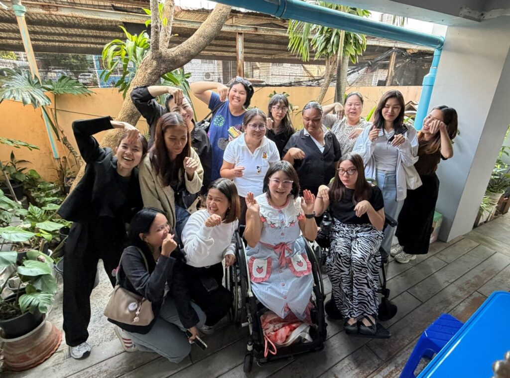 Participants and trainers enjoying time together at the WILD-Thailand training.
